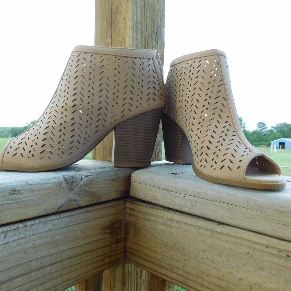 Tan Booties size 8.5 BellaMarie